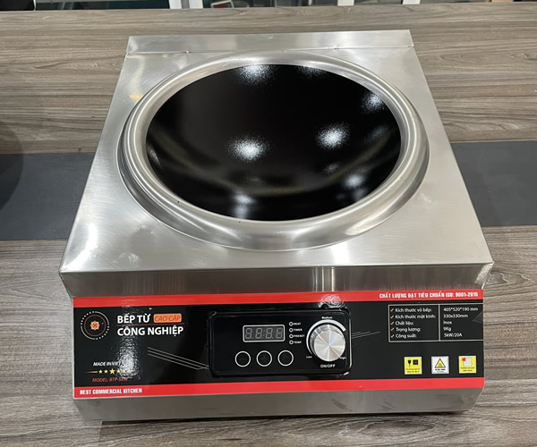 Hình ảnh thực tế bếp từ công nghiệp 3500w mặt lõm