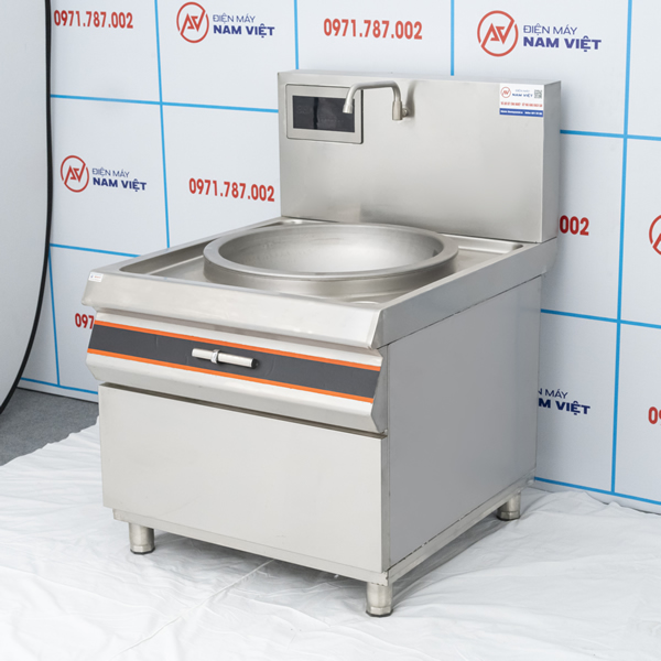 Hình ảnh thực tế bếp từ công nghiệp đơn họng xào trực tiếp