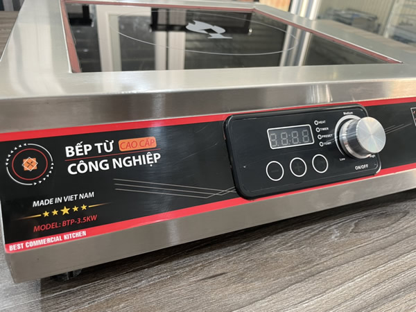 Cận cảnh bếp từ công nghiệp 3500W mặt phẳng